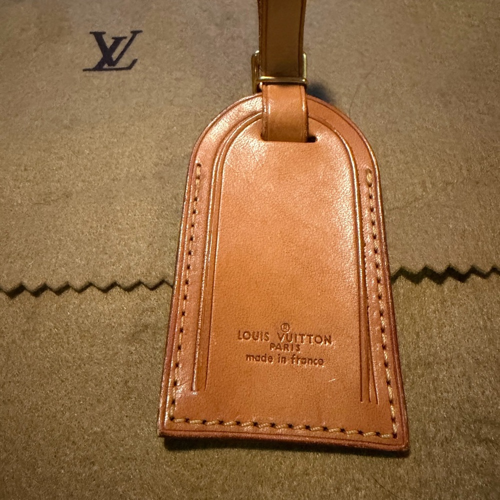 Louis Vuitton Tan luggage tag